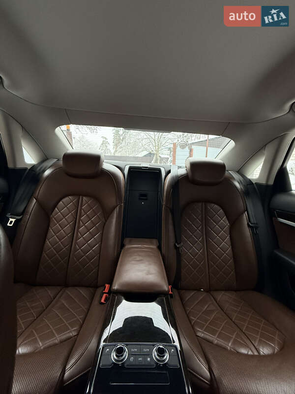 Седан Audi A8 2011 в Києві фото 32 Седан Audi A8 2011 в Києві