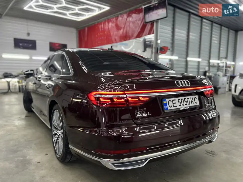 Audi A8 2018 VIN WAU8DAF82KN009487 фото оголошення 5 з 107