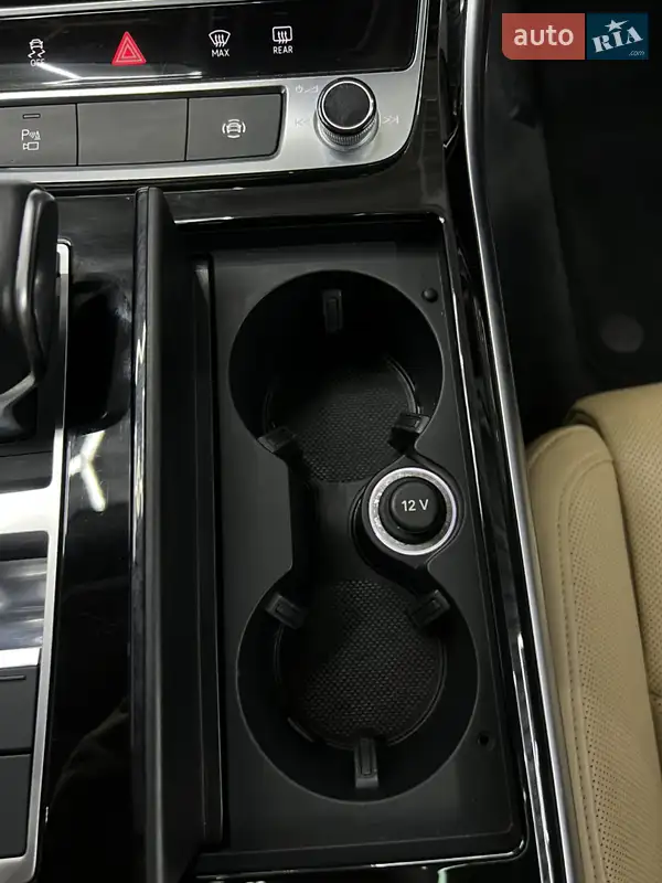 Audi A8 2018 VIN WAU8DAF82KN009487 фото оголошення 45 з 107