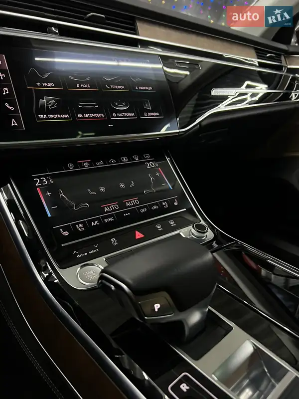 Audi A8 2018 VIN WAU8DAF82KN009487 фото оголошення 50 з 107