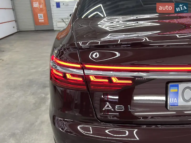 Audi A8 2018 VIN WAU8DAF82KN009487 фото оголошення 55 з 107