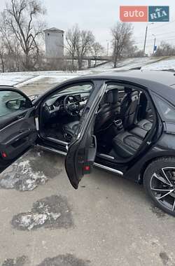 Седан Audi A8 2013 в Кривом Роге