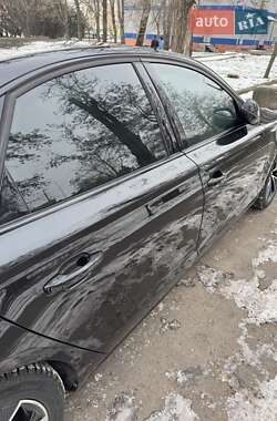 Седан Audi A8 2013 в Кривом Роге