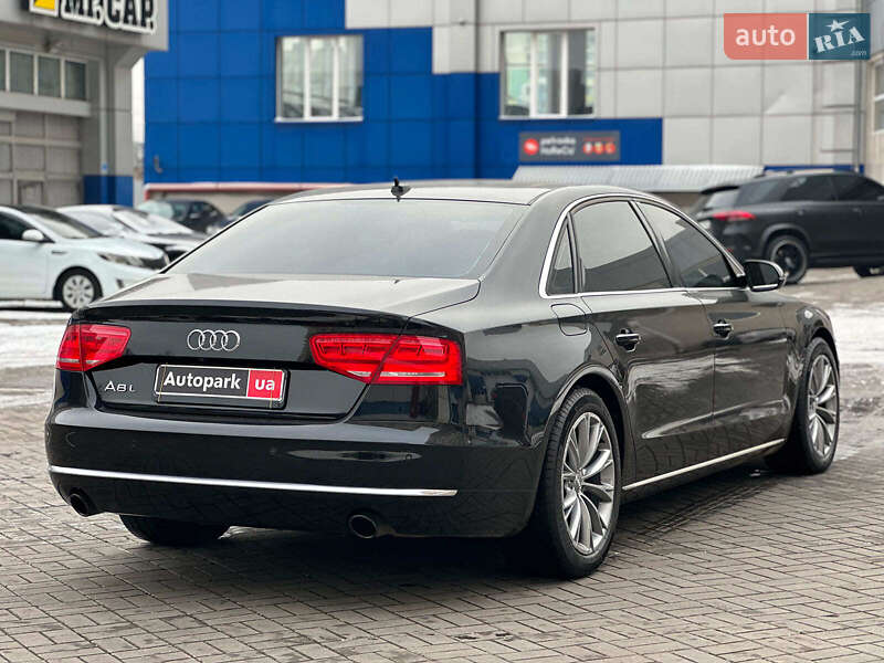 Седан Audi A8 2013 в Одессе