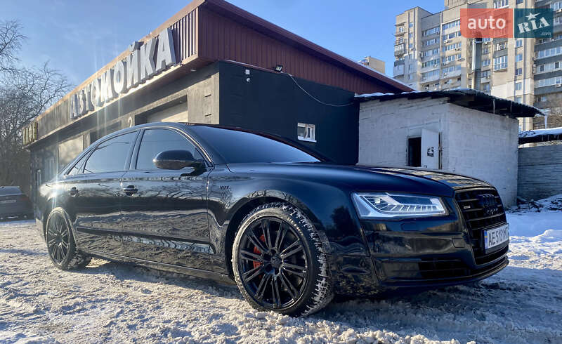 Седан Audi A8 2013 в Дніпрі