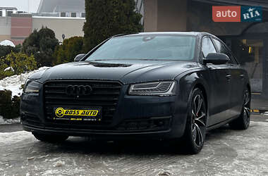 Седан Audi A8 2015 в Львове