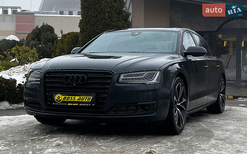 Седан Audi A8 2015 в Львове