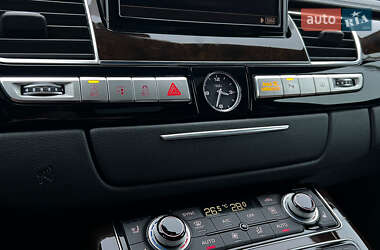 Седан Audi A8 2015 в Львове