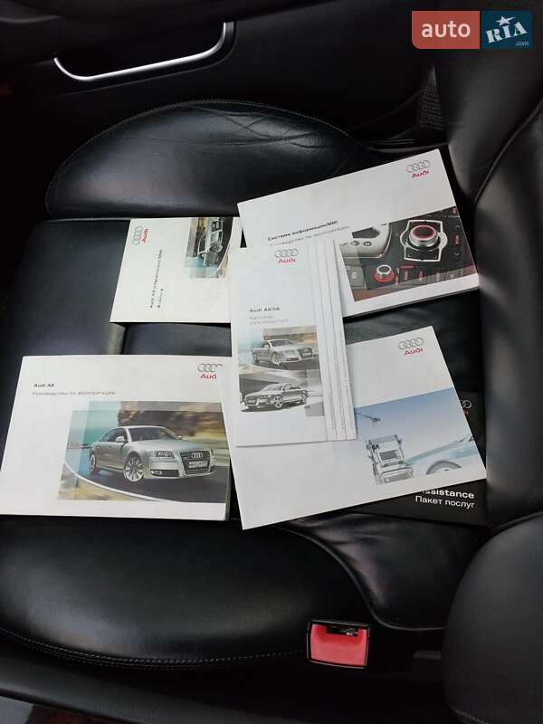Седан Audi A8 2008 в Оболони