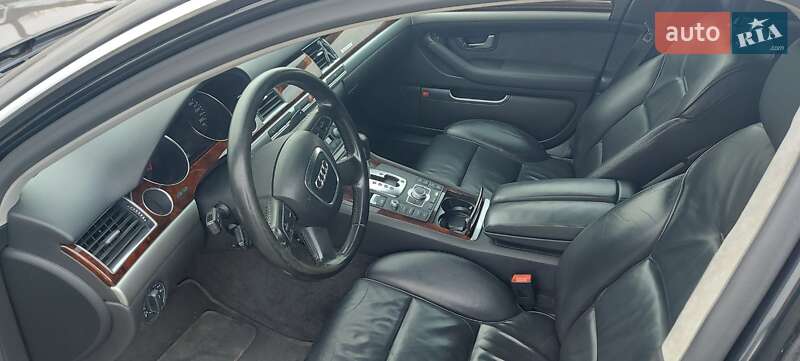 Седан Audi A8 2008 в Оболони