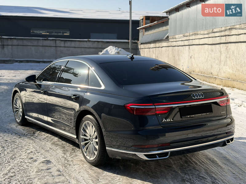 Седан Audi A8 2021 в Киеве