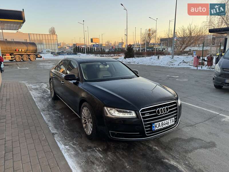 Седан Audi A8 2015 в Киеве