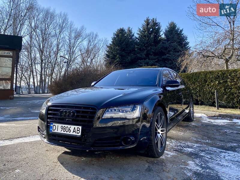 Седан Audi A8 2013 в Дніпрі