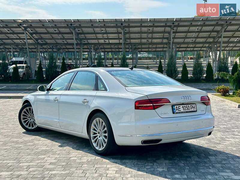 Седан Audi A8 2016 в Дніпрі фото 12 Седан Audi A8 2016 в Дніпрі