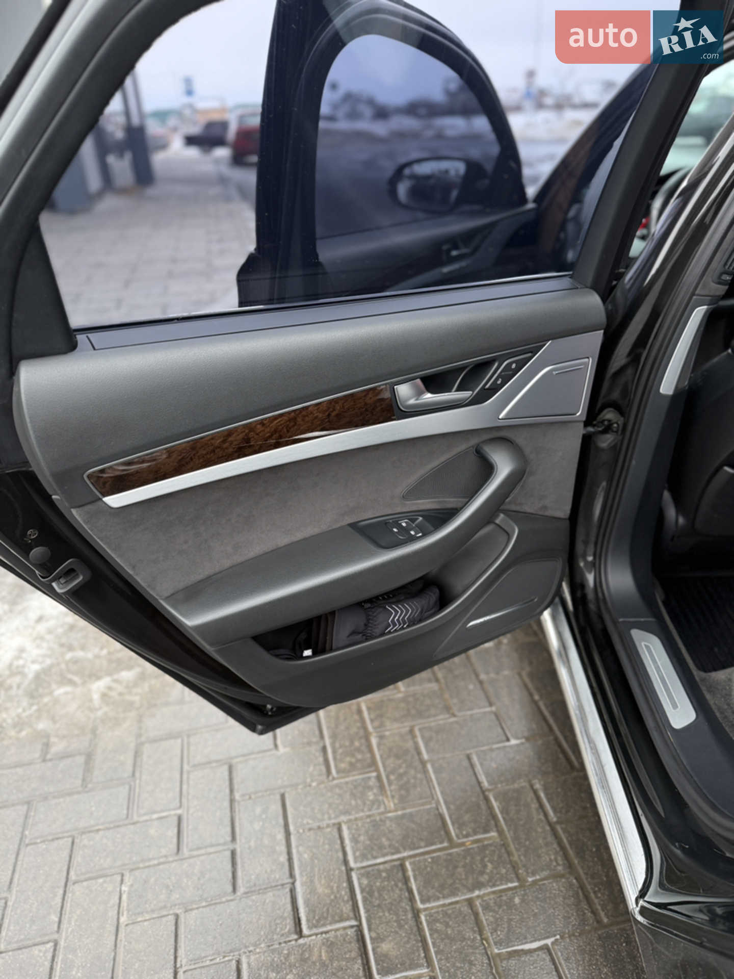 2011 Audi A8 - мініатюра 30
