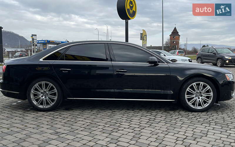 Седан Audi A8 2015 в Мукачевому
