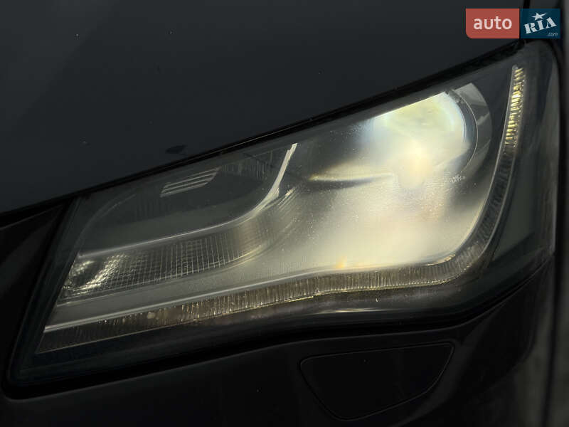 Седан Audi A8 2011 в Києві