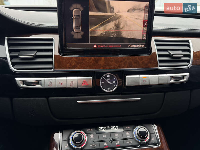 Седан Audi A8 2011 в Києві