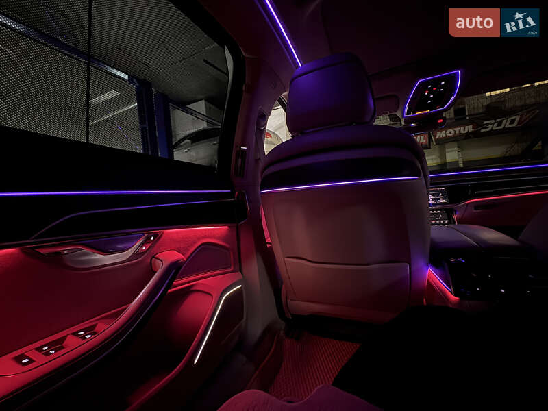 Седан Audi A8 2020 в Киеве