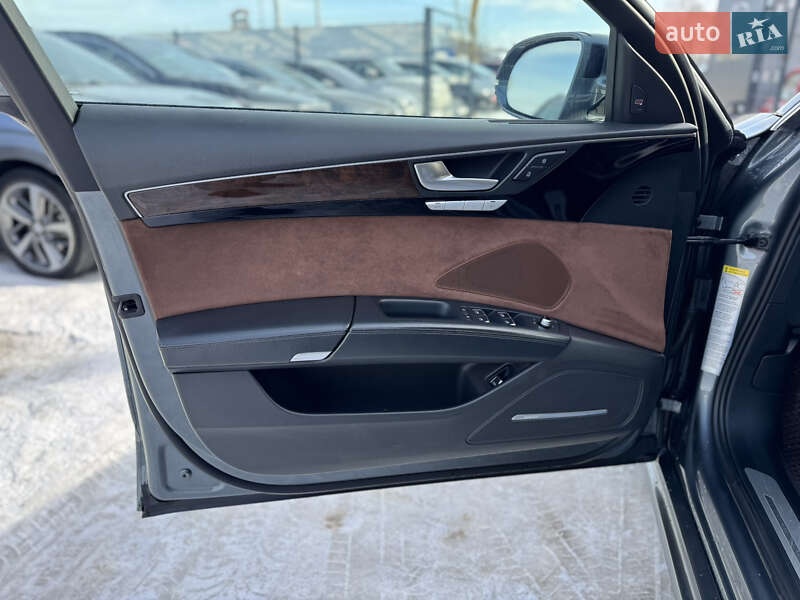 Седан Audi A8 2016 в Ивано-Франковске фото 17 Седан Audi A8 2016 в Ивано-Франковске