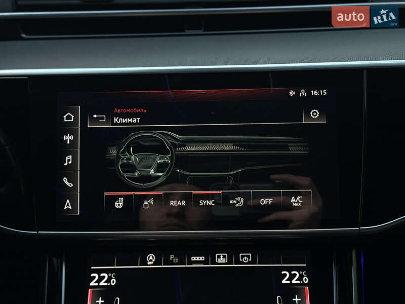 Седан Audi A8 2021 в Киеве