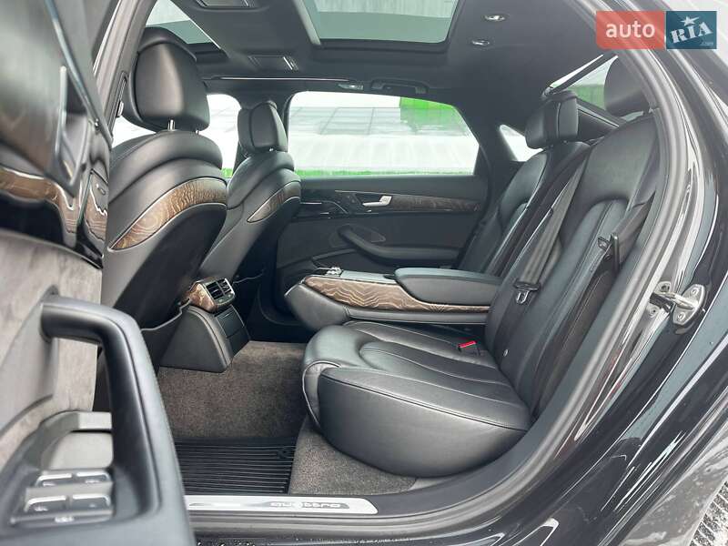 Седан Audi A8 2015 в Киеве фото 10 Седан Audi A8 2015 в Киеве