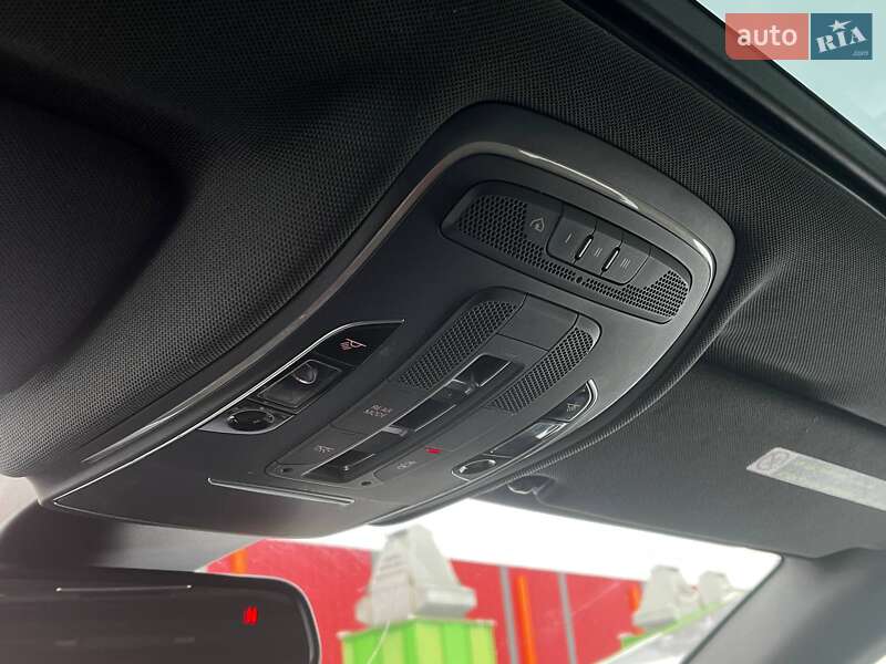 Седан Audi A8 2015 в Киеве фото 27 Седан Audi A8 2015 в Киеве