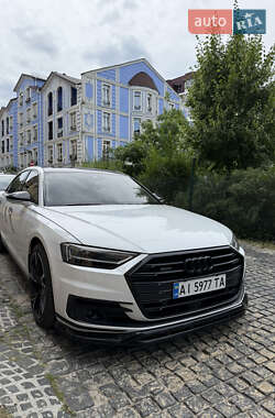 Седан Audi A8 2018 в Киеве