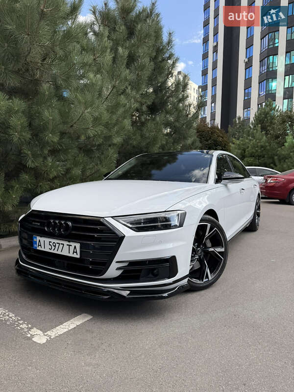 Седан Audi A8 2018 в Киеве