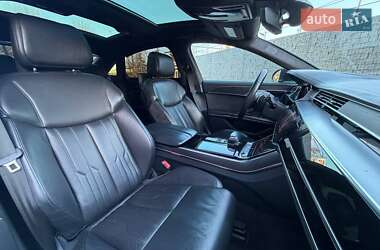 Седан Audi A8 2019 в Луцке
