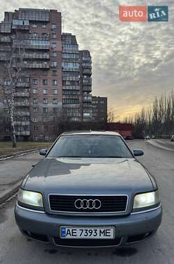 Седан Audi A8 1999 в Днепре