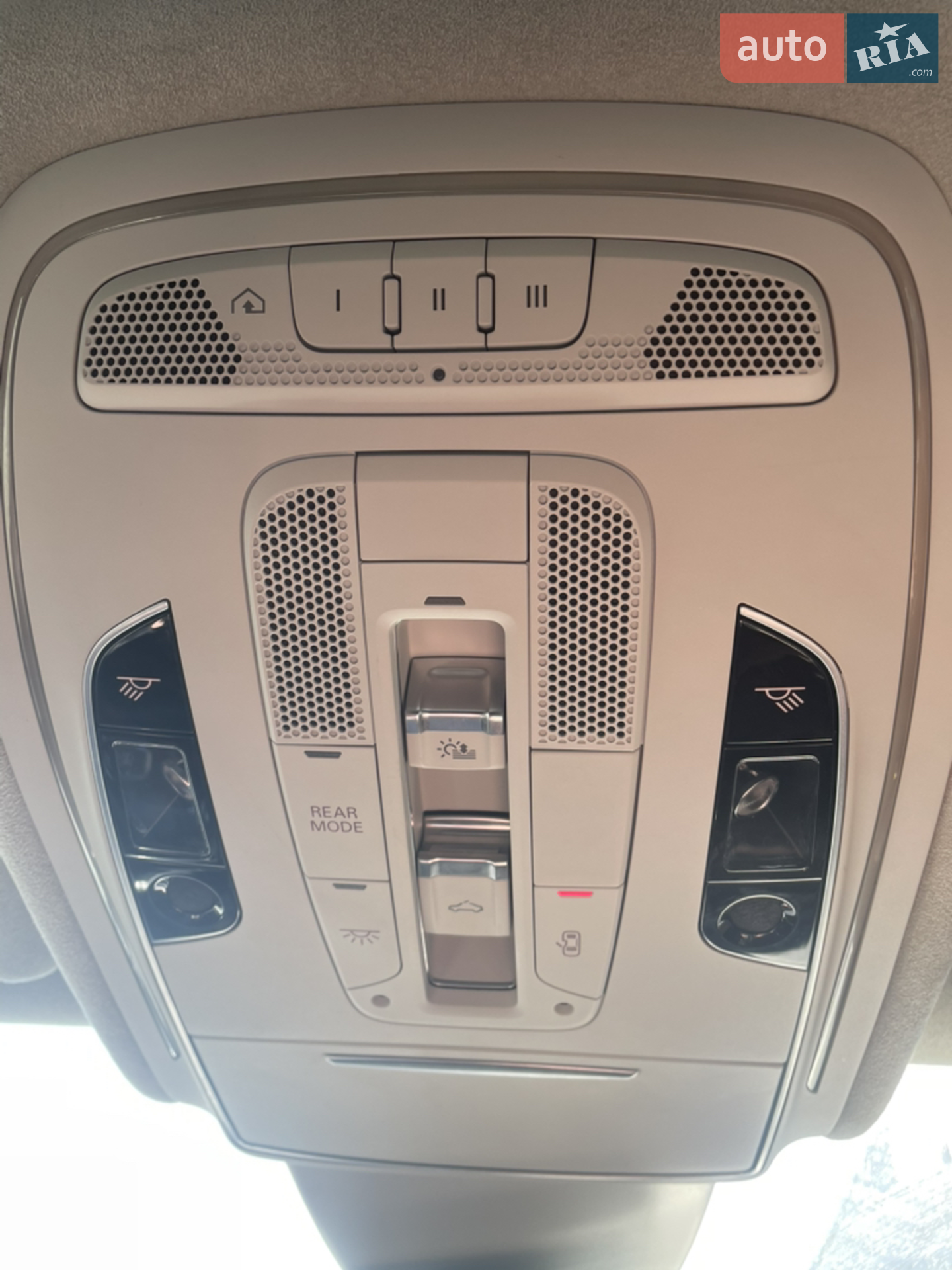 2015 Audi A8 - мініатюра 22