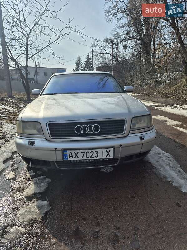 Седан Audi A8 1999 в Полтаве