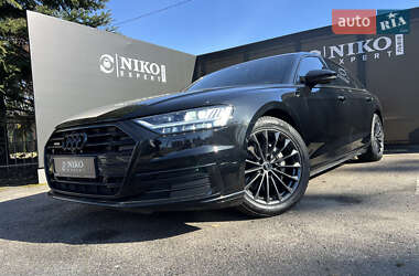 Седан Audi A8 2021 в Львові