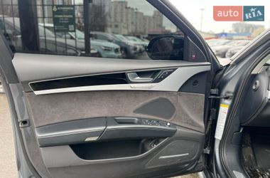 Седан Audi A8 2017 в Киеве
