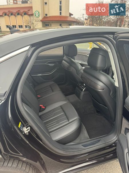 Седан Audi A8 2020 в Киеве