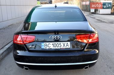 Седан Audi A8 2013 в Львове