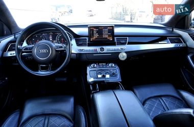 Седан Audi A8 2013 в Львове