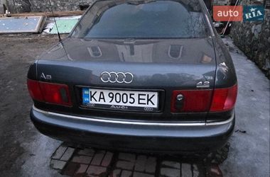 Седан Audi A8 2001 в Киеве