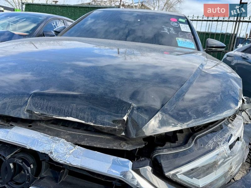 Седан Audi A8 2019 в Києві