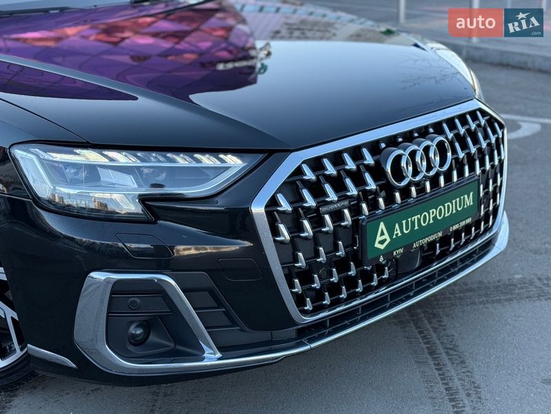 Седан Audi A8 2022 в Киеве