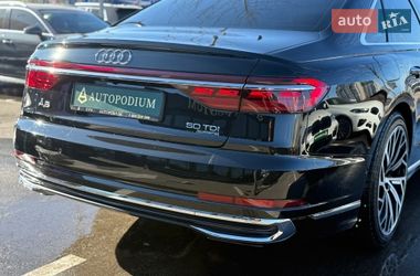Седан Audi A8 2022 в Киеве
