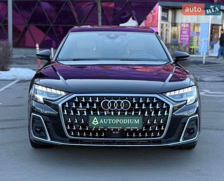 Седан Audi A8 2022 в Киеве