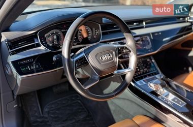 Седан Audi A8 2022 в Киеве