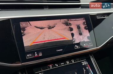 Седан Audi A8 2022 в Киеве