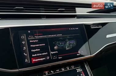 Седан Audi A8 2022 в Киеве
