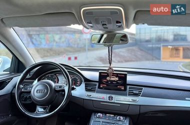 Седан Audi A8 2014 в Ужгороде