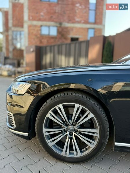 Седан Audi A8 2020 в Чернівцях