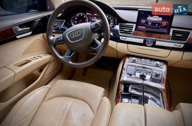Седан Audi A8 2013 в Львове