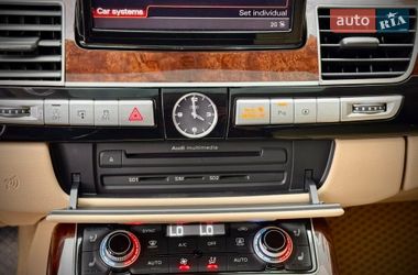 Седан Audi A8 2013 в Львове
